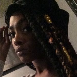 Meet your Posher, Lauren